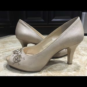 Shoes Alex Marie size 8.